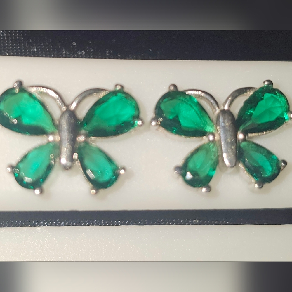 925 Sterling Silver- Green Gem Stone Butterfly/ Dragonfly Post Back Earring NEW